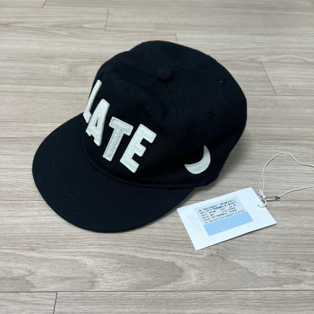 레이트 체크아웃(LATE CHECKOUT) 볼캡