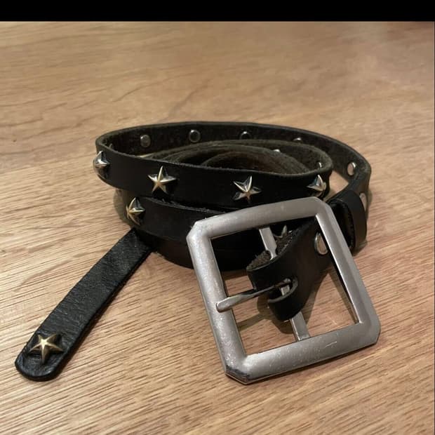 솔로이스트 15aw 스타 벨트 구합니다