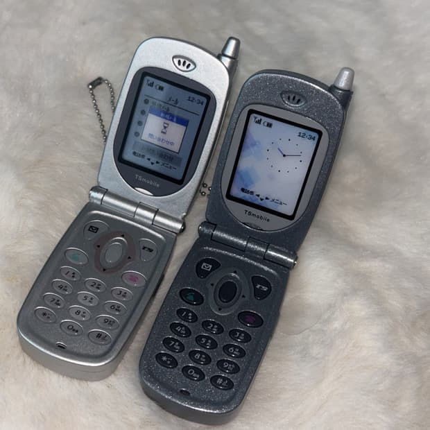 (2종세트) 고전 y2k 폴더폰 휴대폰 가챠 키링 빈티지 피규어