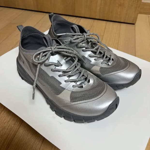 로우클래식 LC T-1 VIBRAM SNEAKERS SILVER 245