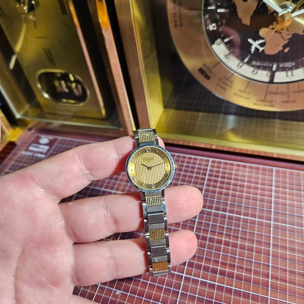 st듀퐁 스위스 메이드 쿼츠시계 여성 콤비