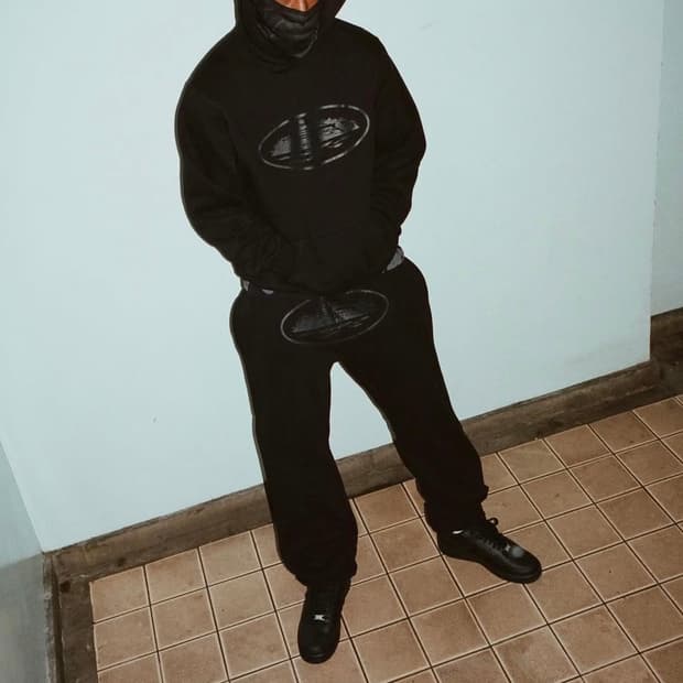 코르테이즈 스웻팬츠 블랙