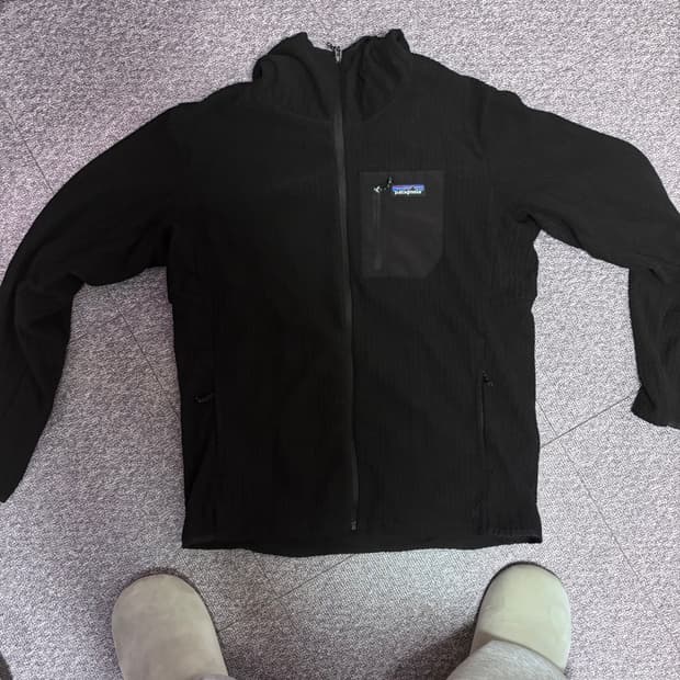 파타고니아 r1 에어후드집업