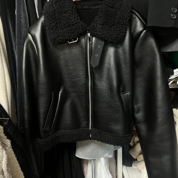 카키포인트 무스탕