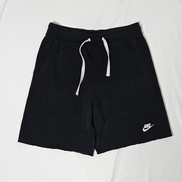 나이키 NSW 반바지 트레이닝 숏팬츠 퓨추라 신형 L