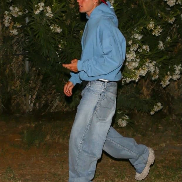 슈프림 22fw 배기 진 라이트 블루 연청 데님팬츠