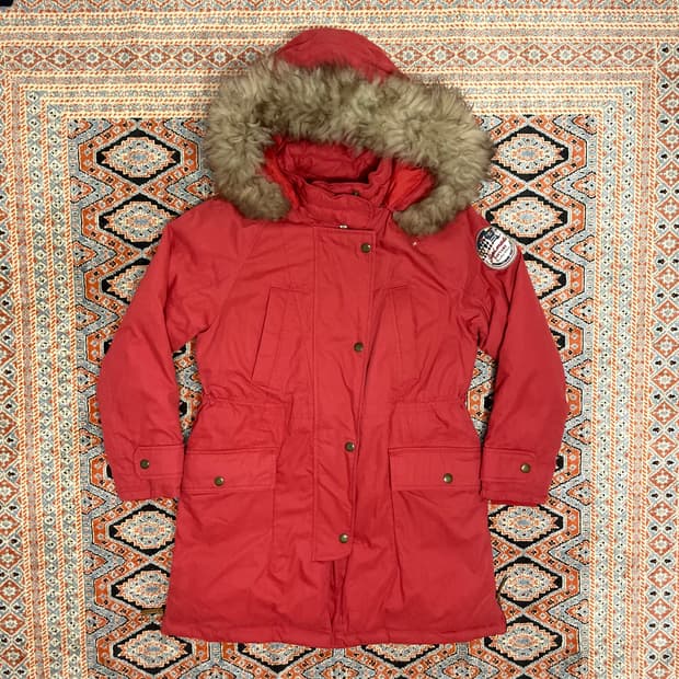 썰스데이아일랜드 레드 야상 하프 패딩 점퍼 여성90 