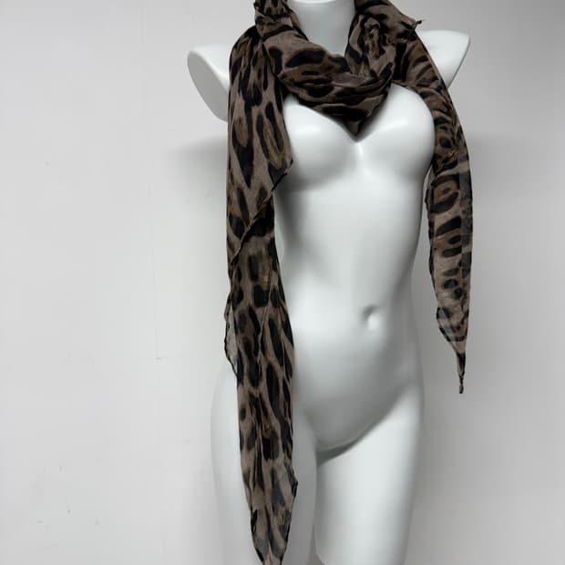 Leopard scarf