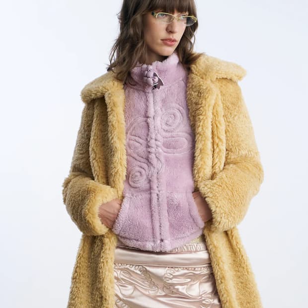 nodress옐로우 플러시 코트