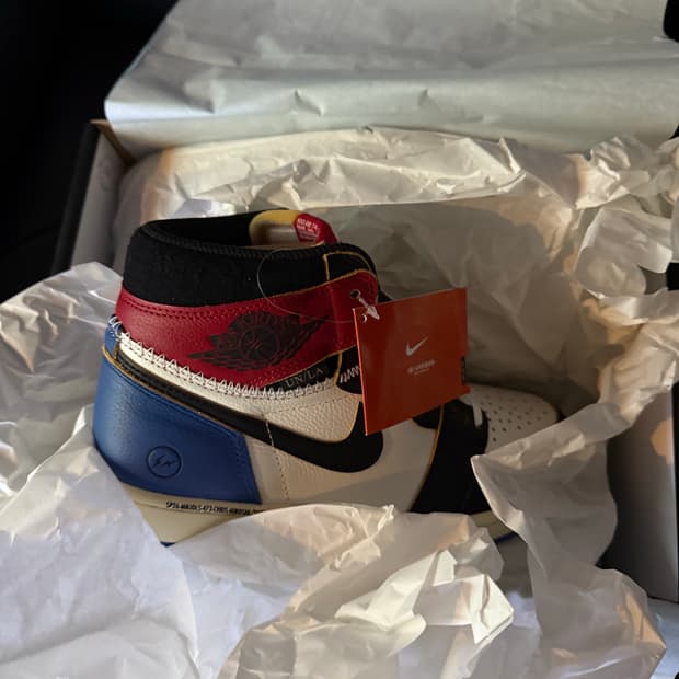 [265] 나이키 조던1 프라그먼트 유니온 LA 블랙 앤 바시티 레드