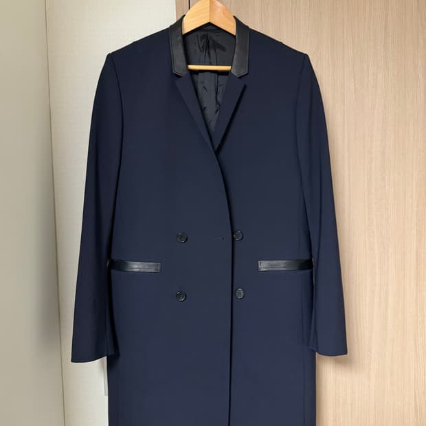 준지 레더 디테일 코트