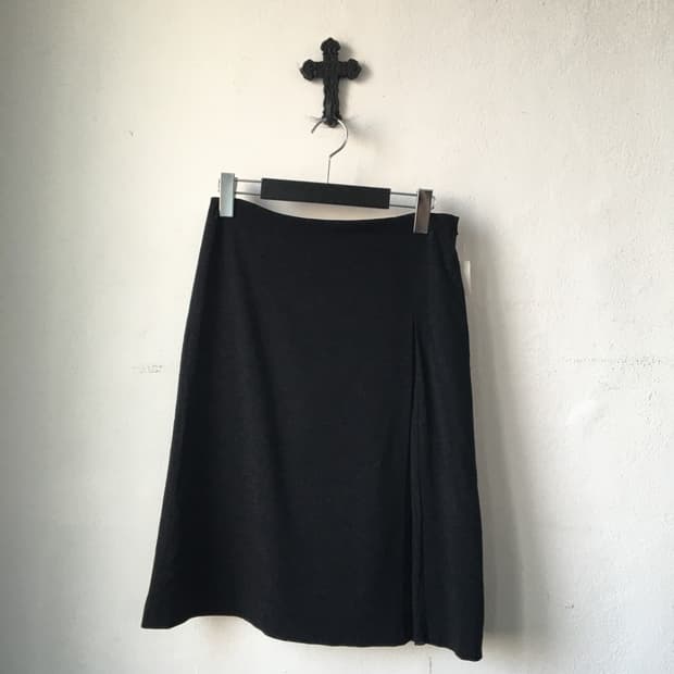 Pleats line point skirt