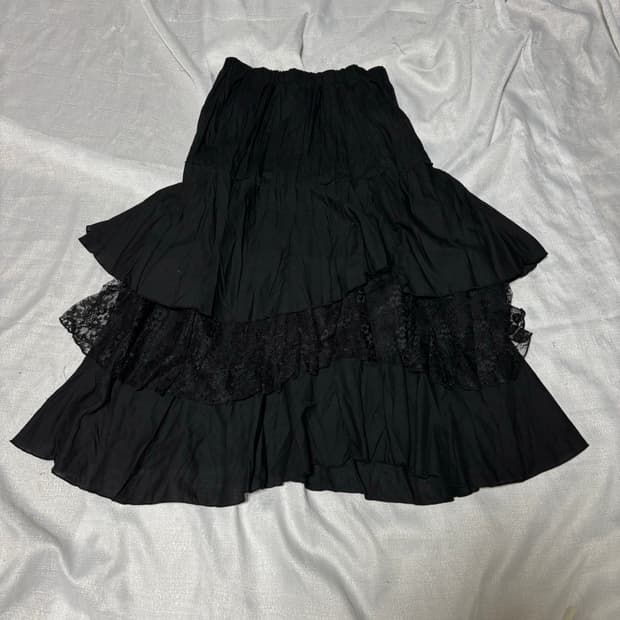 “Unknown” Lace Detail Goth Mood Layered 