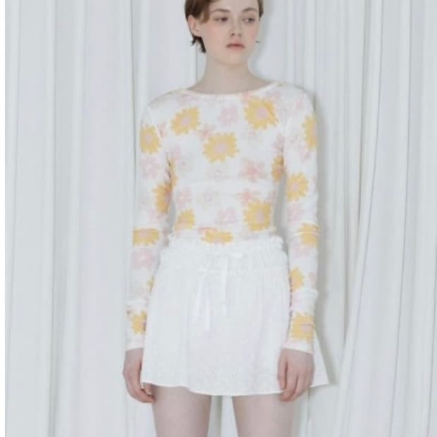     SINOON Flower Long Sleeve (White)