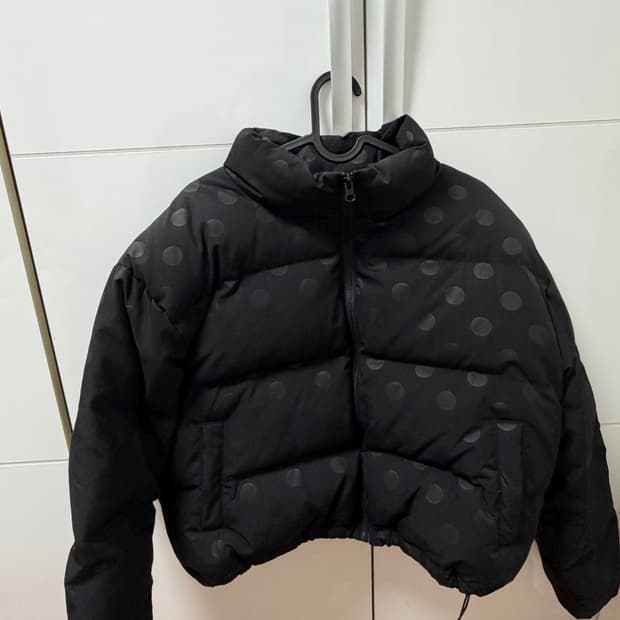 크랭크 도트 패딩 푸퍼 자켓_블랙