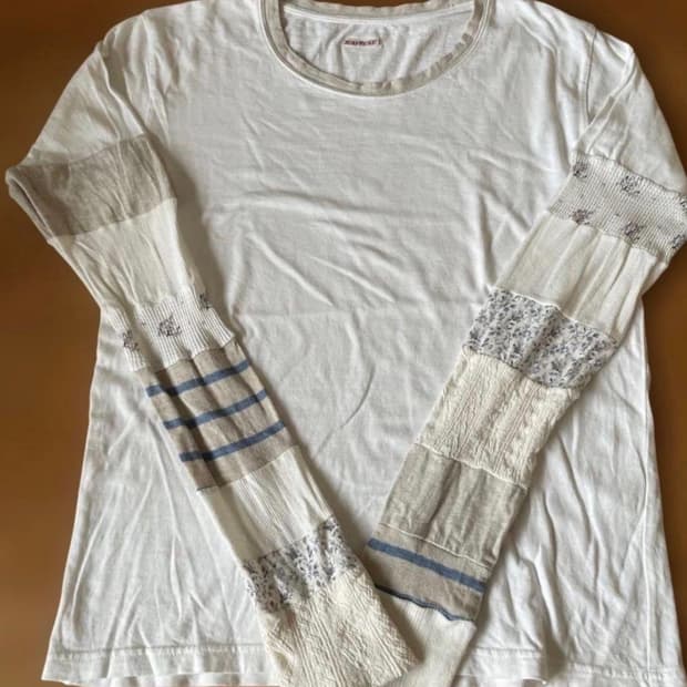 캐피탈 롱슬리브