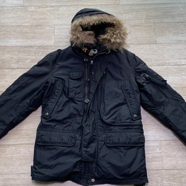 [정품] 파라점퍼스 마스터피스 후드 패딩 M
