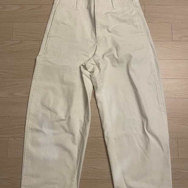 [4] 브라운야드 워시드 필드 팬츠 에크루색상