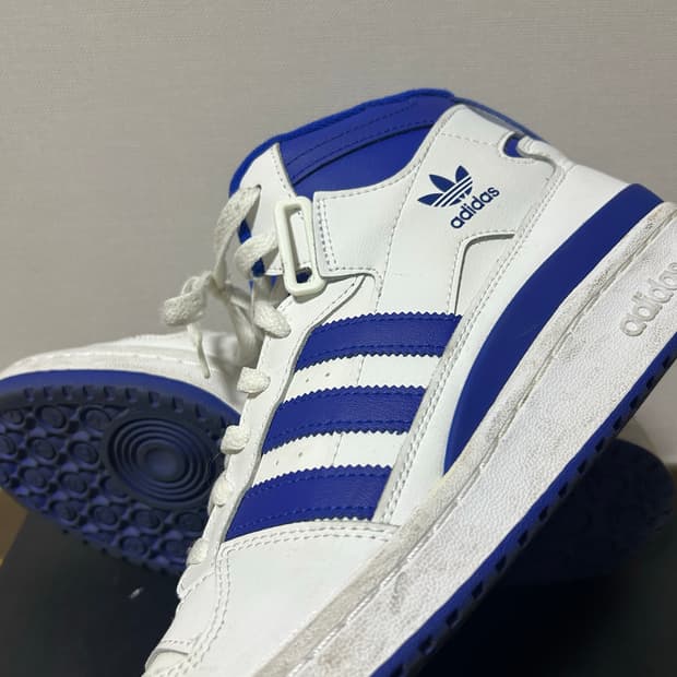 아디다스 포럼 미드 화이트 로얄 블루