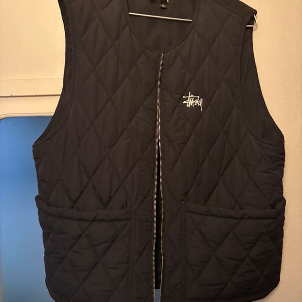 스투시 다이아몬드 퀼팅 베스트 패딩 조끼 블랙 L
