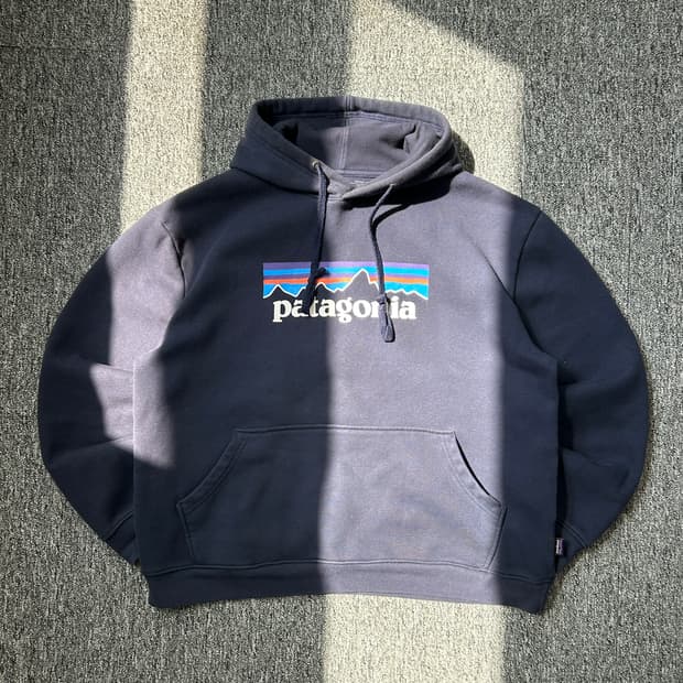 파타고니아 네이비 기모 후드티