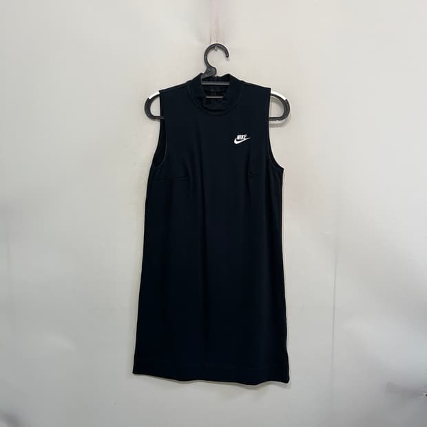 나이키 우먼스 스포츠웨어 저지 드레스 S