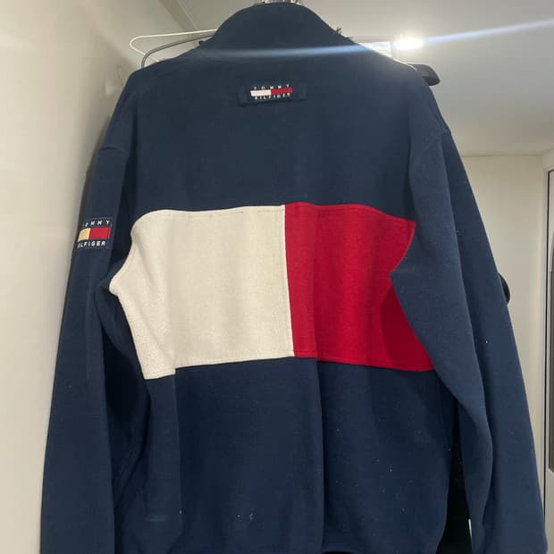 타미힐피거 후리스