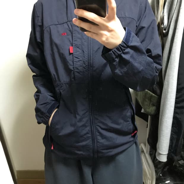 헬리한센 바람막이