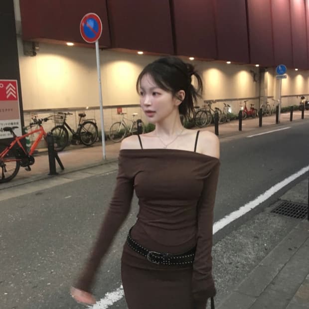 히프나틱 MADE 자체제작 스커트 탑 세트