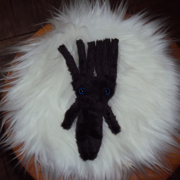 Habenochi alien (charchoal)(handmade)