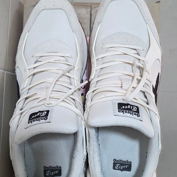 오니츠카 타이거 모아지 CO 크림 블랙
