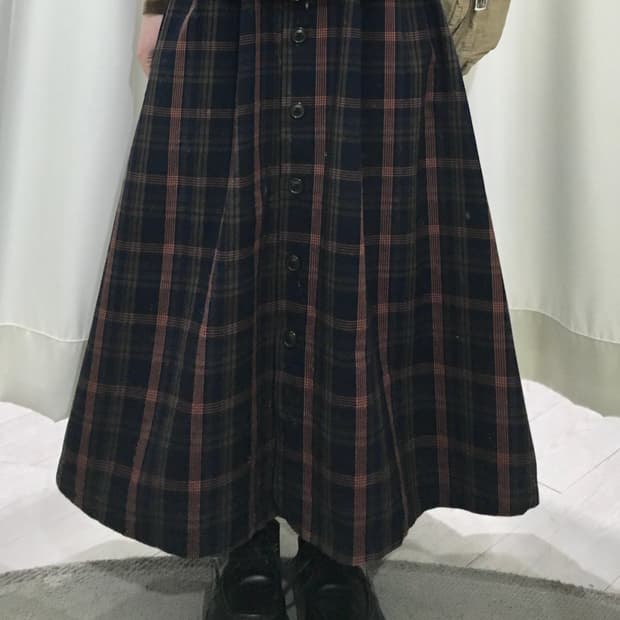 check button skirt