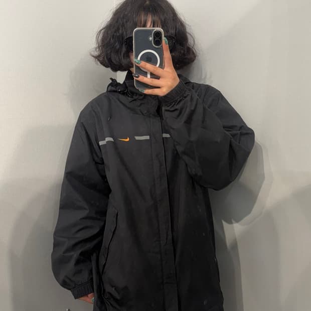 S 나이키 올드스쿨 블랙 스우시 바람막이 자켓
