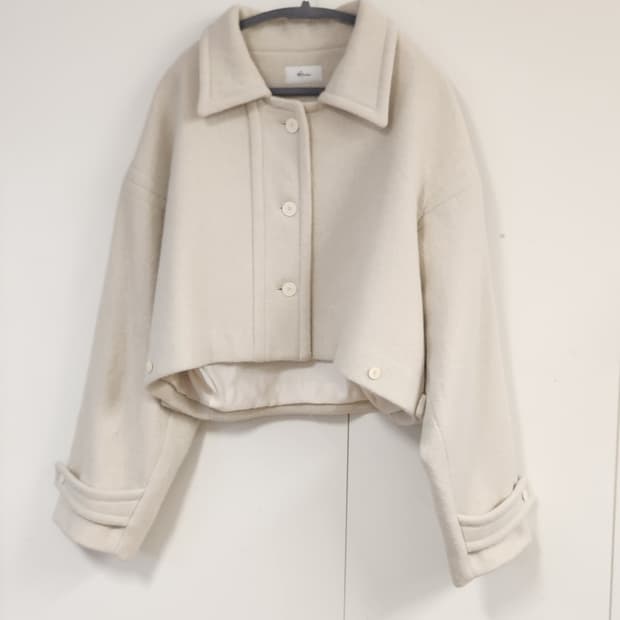 모이아 핸드메이드코트 FREE