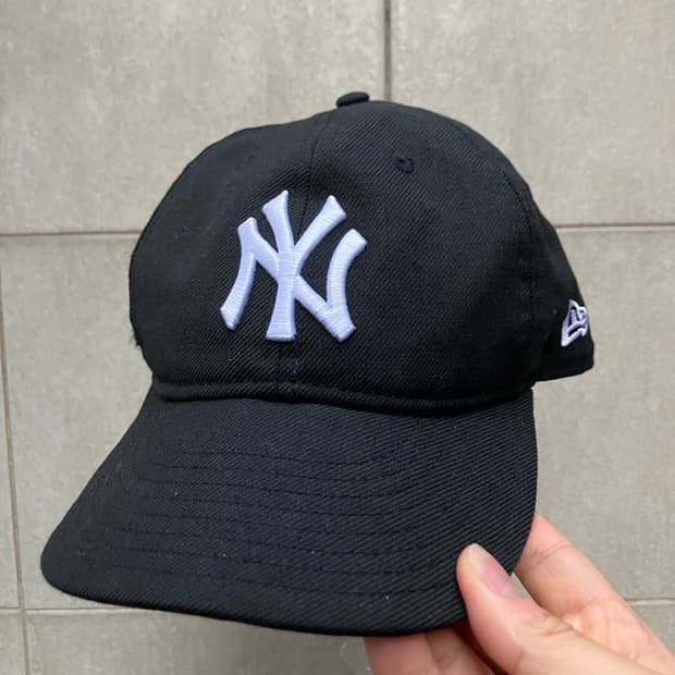뉴에라 x 비이커 뉴욕양키스 9fifty 블랙
