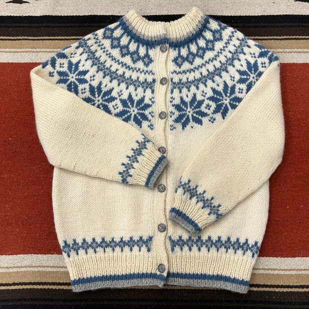 데일오브노르웨이 가디건