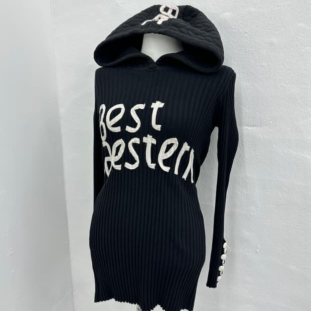 Vintage lettering slim sleeve hood 