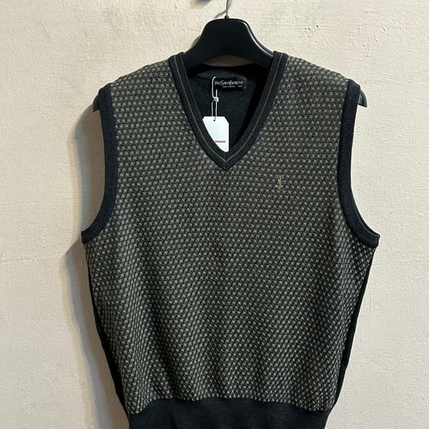 입생로랑 니트 베스트