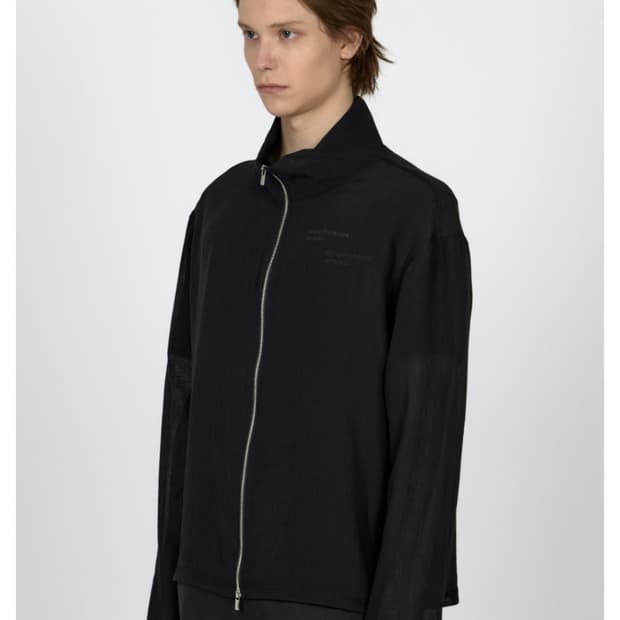 MPa VEIL CREPE ZIP ZACKET (BLACK)