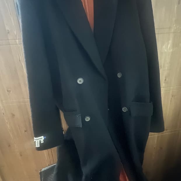 아더에러 셜록 코트