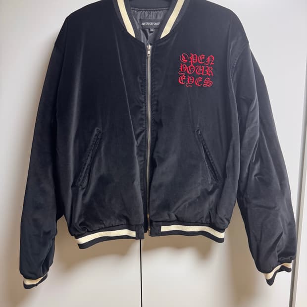 선데이 오프 클럽 벨벳 자수 자켓