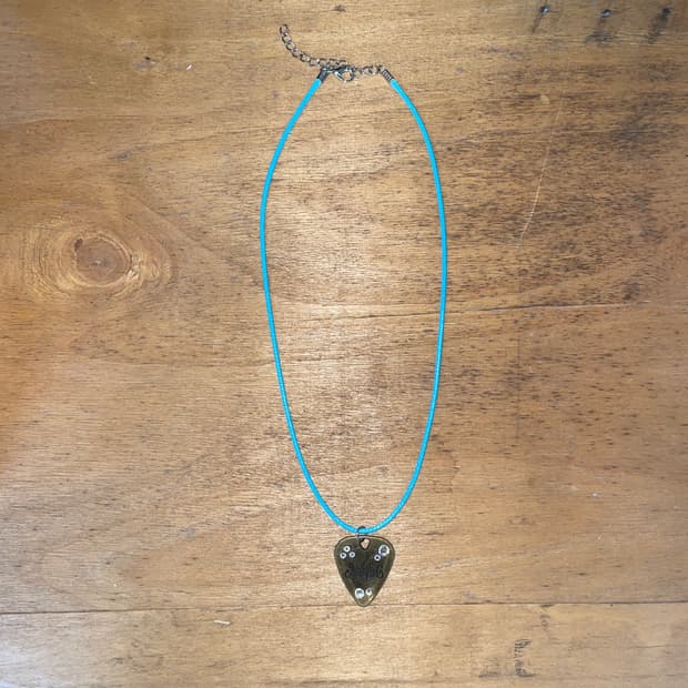 베키 기타피크 목걸이 ✶ 블루 색상