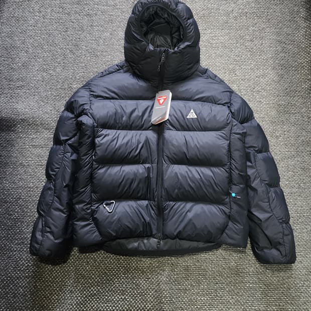 새상품 나이키 루나레이크 패딩 100  L 사이즈 