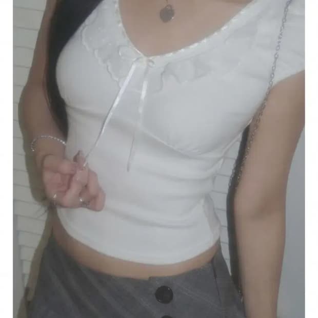 엔젤넘버555 클라우드 프릴 티셔츠 새상품