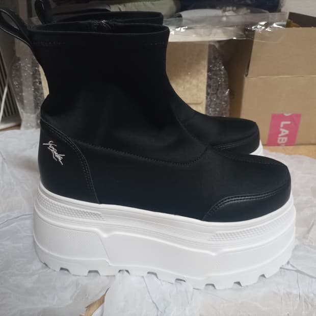 요스케 플랫폼통굽키높이 숏부츠 운동화