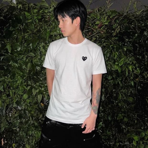 꼼데가르송 플레이 블랙 하트반팔티셔츠