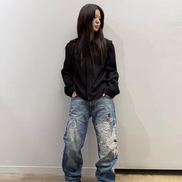 카라쿠리 타마시 오리엔탈 디테일 와이드 데님팬츠