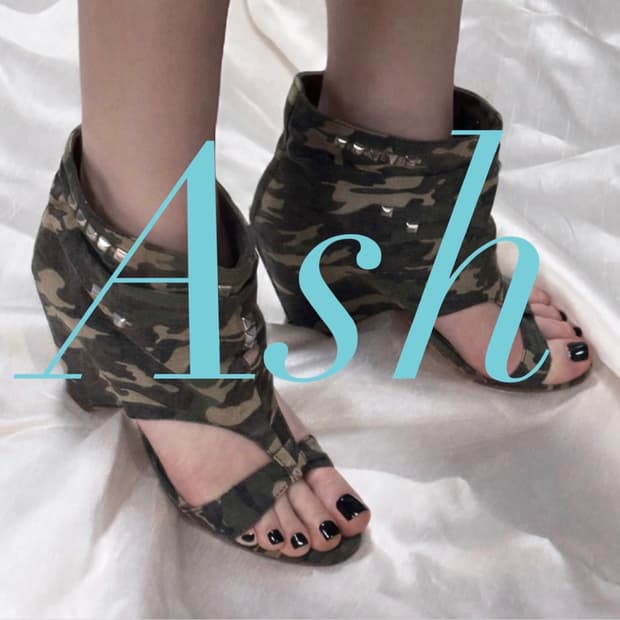 Ash camo pattern heels