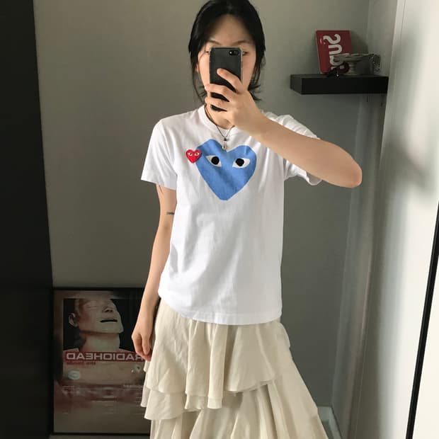 꼼데가르송 더블 하트 와펜 화이트 반팔티