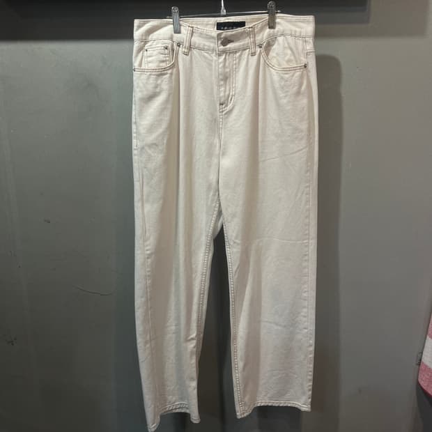 (M)퍼블릭 아이콘 크림 와이드 팬츠